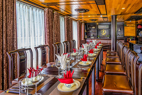 Croisière à bord d'une jonque collective à Lan Ha 2 jours