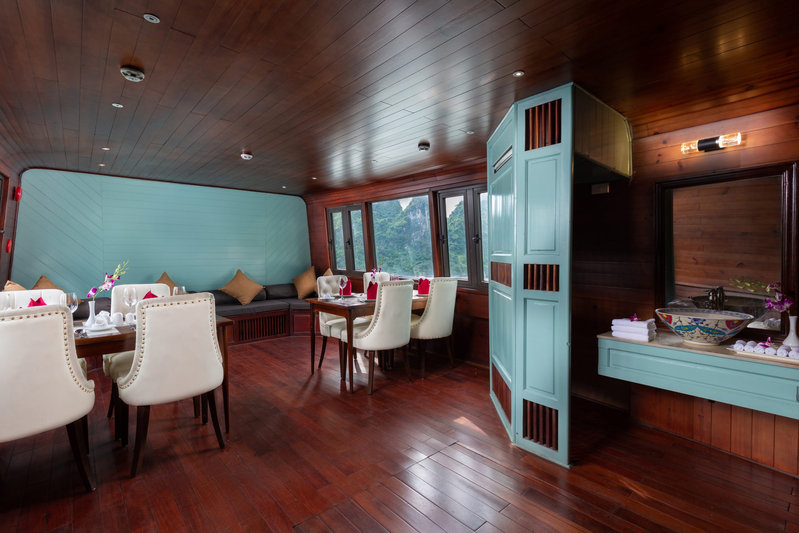 Amazing Sails Private Day Cruise In Bai Tu Long Bay