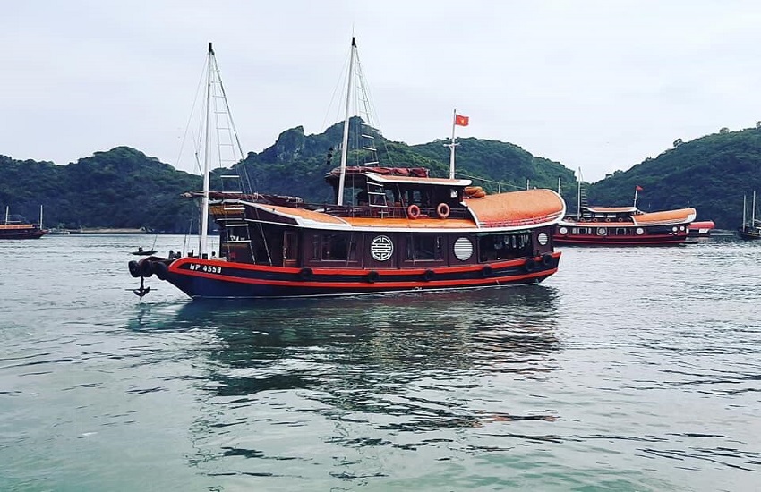 Croisière en baie Lan Ha sur Jonque Cat ba Ocean Cruise 2 jours 1 nuit