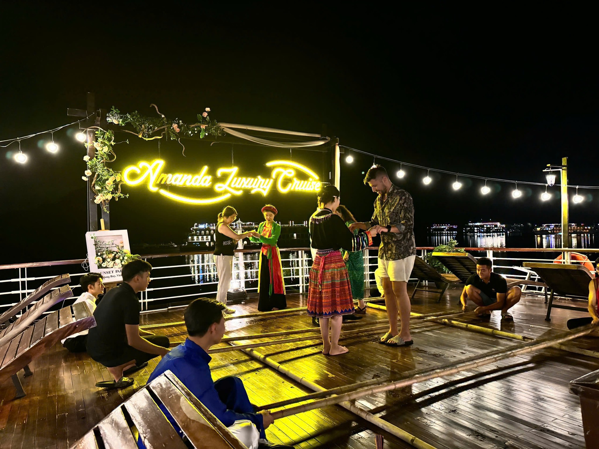 Amanda Cruise Halong Bay 3 Days 2 Nights