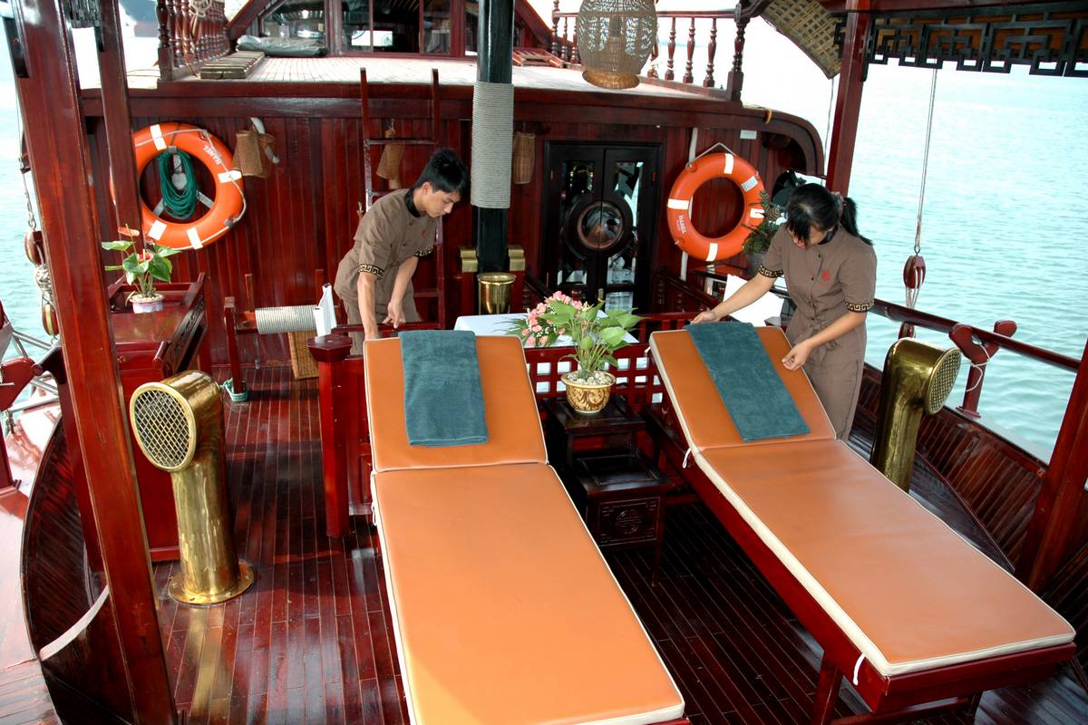 Croisière La baie d’Ha Long et Bai Tu Long 2 Jours 1 Nuit