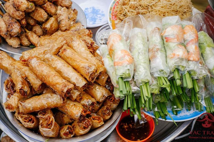Hanoi street food tour