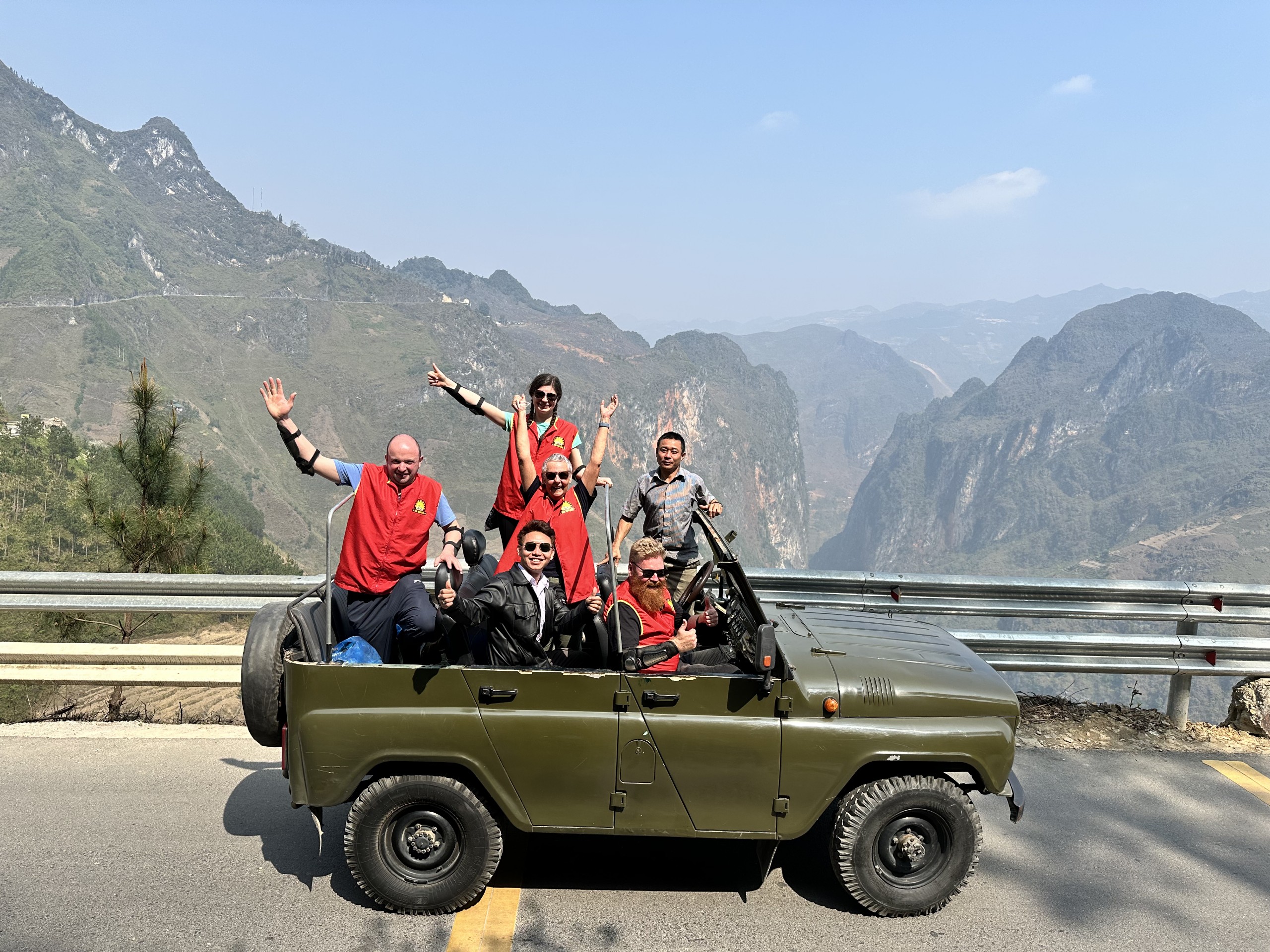 Ha Giang Jeep Tour 2 Days 1 Night