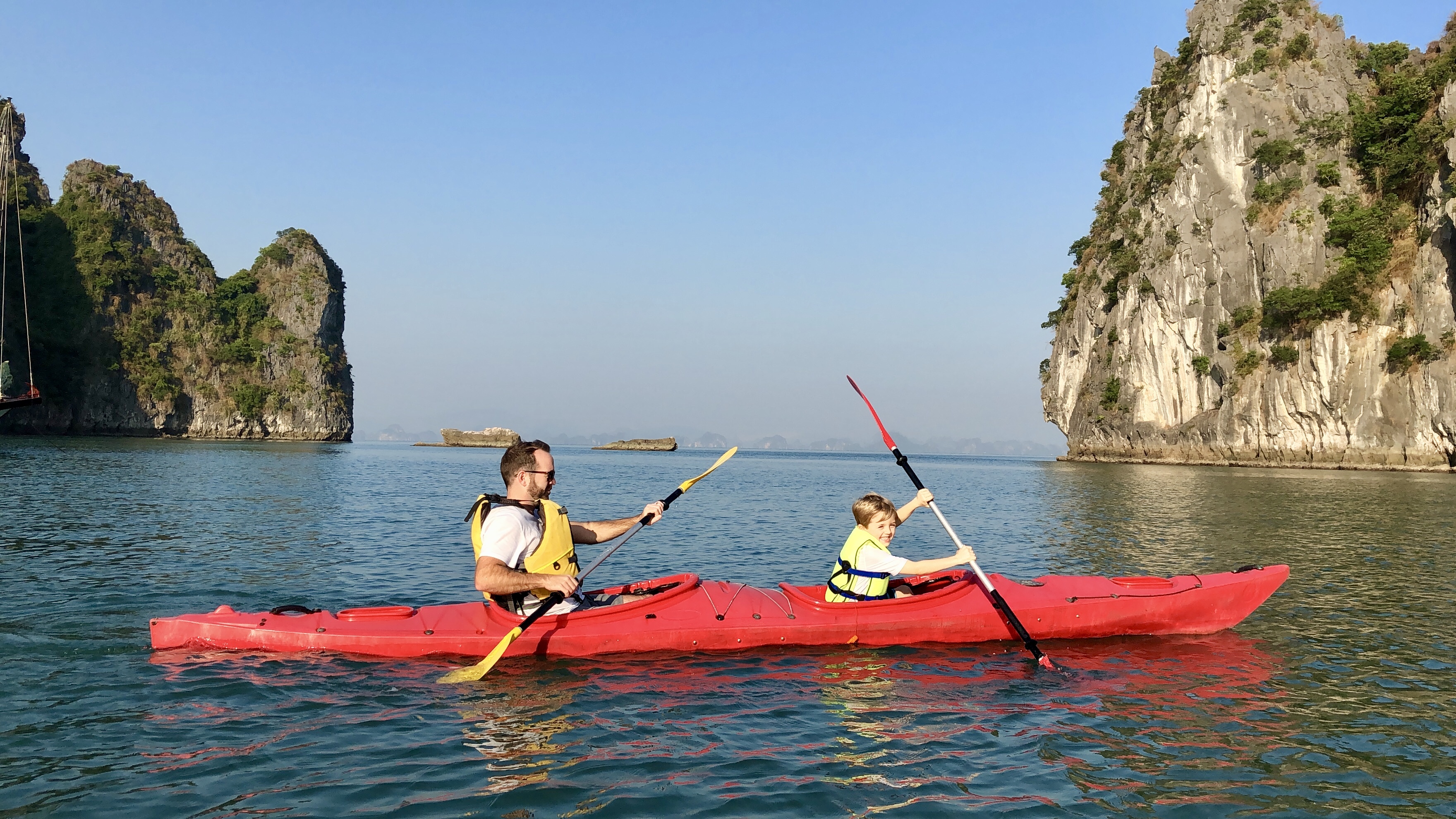 Discover Bai Tu Long Bay on Swan Cruises 2 Days 1 Night